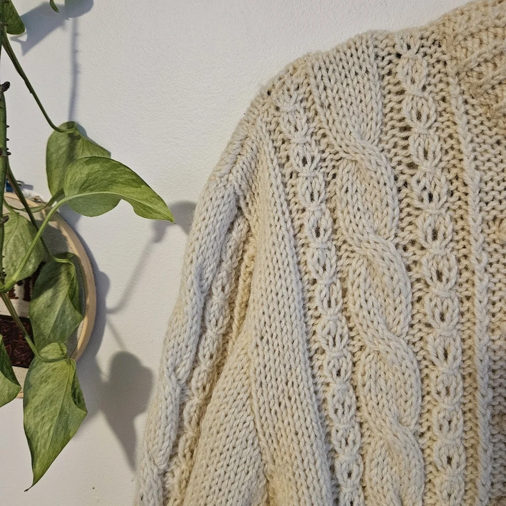 Hand Knit Cream Oversized Sweater - Picture 8 of 8